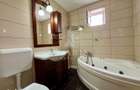 Apartament cu 3 camere, centrala proprie, in Complexul Studentesc
