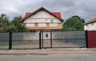 Casă spațioasă P+1, 237 mp construiți, teren 780 mp, panouri fotovoltaice - 1