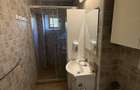 Apartament cu 3 camere , zona Rogerius