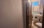 De vanzare apartament cu 4 camere, 2 bai, balcon, 65000euro