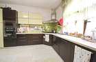 Apartament spatios cu doua camere de inchiriat la casa