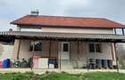 Casă cu 5 camere cu Teren 1000 Mp în Tomșani - 1