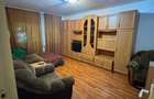 Apartament cu 3 camere decomandat în Tractorul - 3
