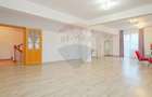 CENTRAL - Vila DE INCHIRIAT - pretabila diverse businessuri - 11