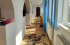 Vand casa la tara, stil neoclasic cu utilitati moderne, cadru idilic - 2