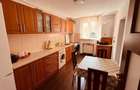 Apartament cu 3 camere decomandat în Tractorul - 2