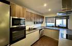 Apartament cu 3 camere semidecomandat în Europa - 6