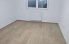 Apartament cu 3 camere decomandat în Tractorul - 3