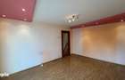 Apartament 3 camere, etaj 3 str.Carpati Piata-Sud Bacau - 1