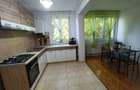 Inchiriez Apartament cu 3 camere,direct de la proprietarrenovat,luminos - 1