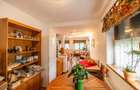 Casă individuală cu 10 camere cu Teren 1742 Mp în Central - 48