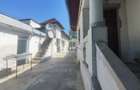 Spatiu comercial 9 camere, casa 2 camere,  teren 354 mp, Brestei. - 1