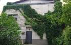 Casă individuală cu 6 camere cu Canalizare în Dorobanți - 1