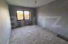 Casă cu 2 camere cu Teren 4300 Mp în Central - 2