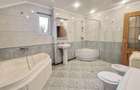 Apartament cu 3 camere decomandat în Central - 3