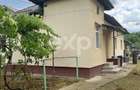 Casa cu 3 camere ?i teren 1.140 mp toate utilita?ile, an - Pucioasa (Dambovita)