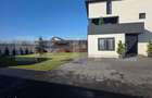 Casa de vanzare, 300 mp, zona Sud - 17
