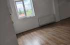 Apartament cu 3 camere în Dâmbovița - 2