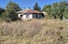 Casă cu 3 camere cu Teren 1000 Mp în Frăsinet
