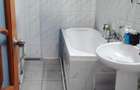 Direct proprietar inchiriez apartament 3 camere BLD. 1 Decembrie - 1
