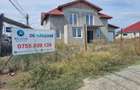 Casă cu 5 camere cu Garaj în Vânători - 1