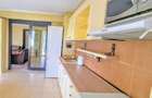 Apartament cu 3 camere semidecomandat în 13 Decembrie - 5