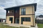 Casă cu 4 camere cu Teren 535 Mp în Central - 1