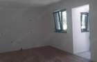 Vand Casa an Gri cu Gradina - 9