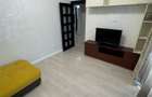ocazie 2 camere dec 54 mp royal town ( totul nou ) 500 euro neg - 1