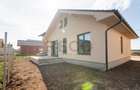 Casă cu 4 camere cu Teren 300 Mp în Cihei - 5