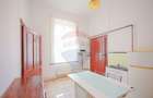 Apartament cu 4 camere semidecomandat în Central - 8