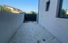 Casă cu 5 camere cu Teren 220 Mp în Apărătorii Patriei - 25