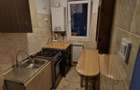 Apartament semidecomandat cu 3 camere si balcon - Podu Ros - 500EUR - 2