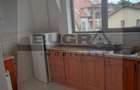 Apartament cu 3 camere decomandat în Europa - 8