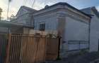 Casă cu 5 camere cu Teren 386 Mp în Central - 1