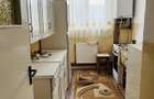 Apartament cu 3 camere decomandat în Tractorul - 1