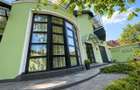 Vila individuala, arhitectura aparte, garaj, terasa, balcon, Semicent