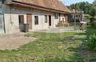 Casa complet renovata, 3 camere, teren 3800 mp comuna Parau - 2