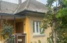 Casă cu Teren 471 Mp în Central - 2