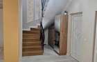 De vanzare -Casa cu 5 camere in Via Carmina, Vladimirescu - 1