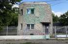 Casa receptionata in 2025 singura in curte - 2