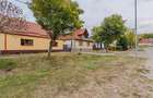 Proprietate si cu potential investitional, 2 imobile, vila 500 mp si casa renova