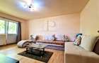 Apartament cu 4 camere decomandat în Soarelui - 2