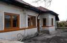 Casă cu 3 camere cu Teren 349 Mp în Mănești - 1