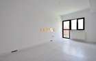 Duplex cu 3 camere cu Garaj în Central - 3
