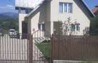 Vand casa cu 3 camere si mansarda. Anul 2000 - 1