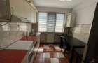 Apartament cu 3 camere decomandat în Gară - 2