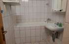 Inchiriez apartament 3 camere - 4