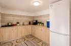Casa solida, teren 919mp, 2 accesuri, configuratie si pentru 2 familii, Sanpetru - 17