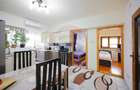 Apartament cu 3 camere decomandat în Dacia - 11